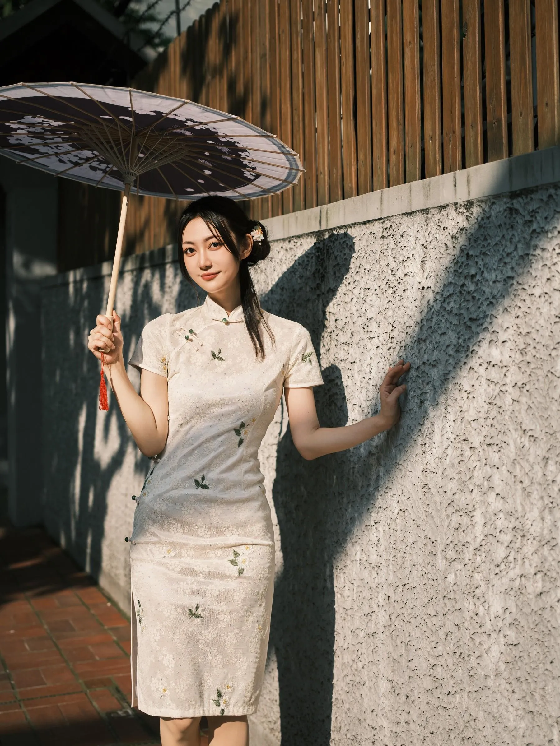 [YITUYU艺图语]2022.07.27 现代旗袍 飞鸟咕咕- [47P]插图